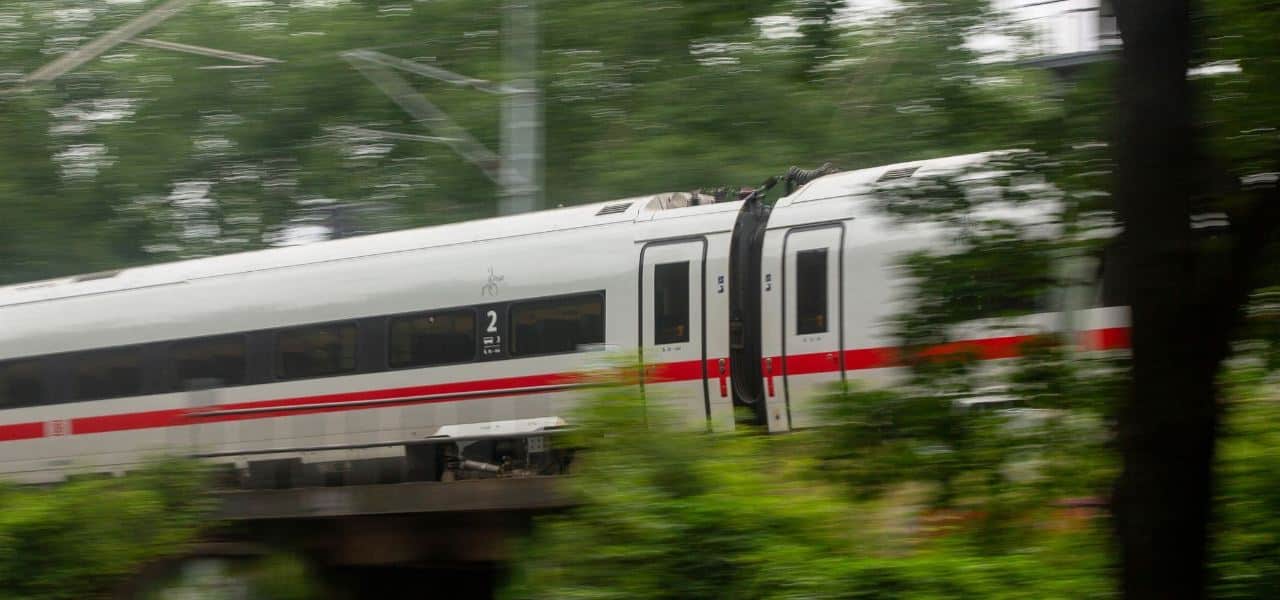 26 Jähriger von Zug erfasst und tödlich verletzt