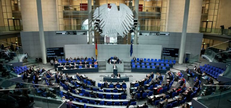 Schweriner Hilfe für Nord Stream 2 Thema im Bundestag