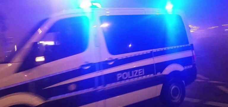 Dorf Mecklenburg: 52-Jähriger stirbt nach Unfall am Straßenrand