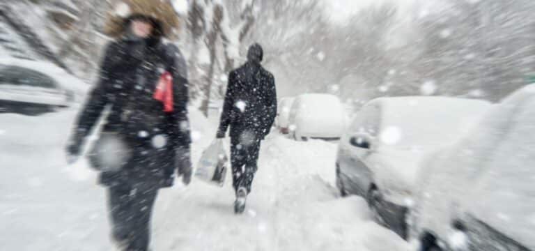 Unwetter im Anmarsch: Glatteis und Wintersturm im Norden Deutschlands