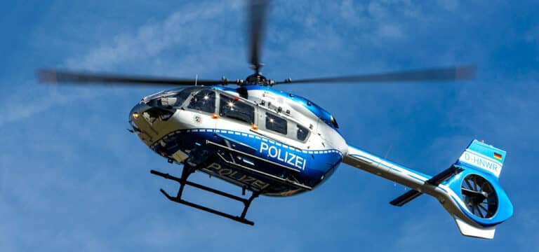 Jugendlicher blendet mit Laserpointer Hubschrauber-Besatzung