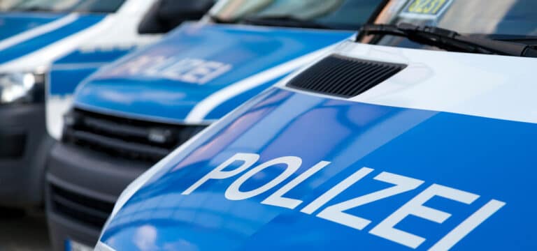 Wohnungsdurchsuchung: Drogen, Waffen und Munition gesichert