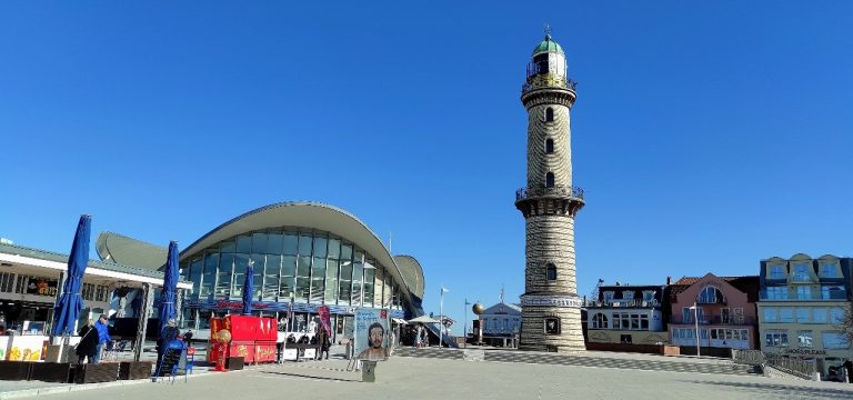 Zu viele Besucher: Kein Warnemünder Turmleuchten 2021