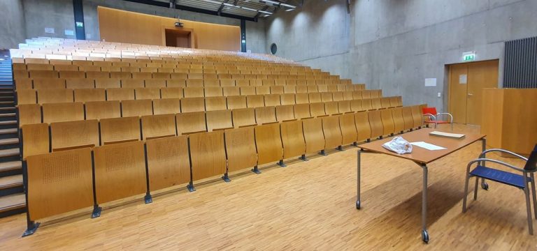 Universitäten verschärfen Corona-Regeln für Studierende