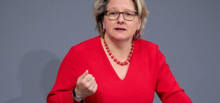 Svenja Schulze will 65 Prozent CO2-Reduktion bis 2030