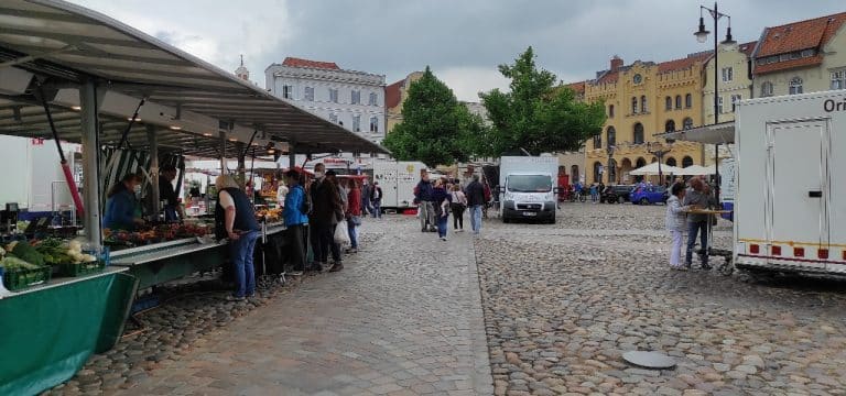 Wismar: Radfahrerfreie Zone an den Markttagen auf dem Markt soll kommen