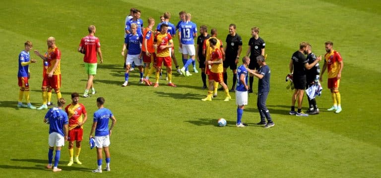 Hansa Rostock verpatzt Saison-Debüt: 1:3 gegen Karlsruher SC