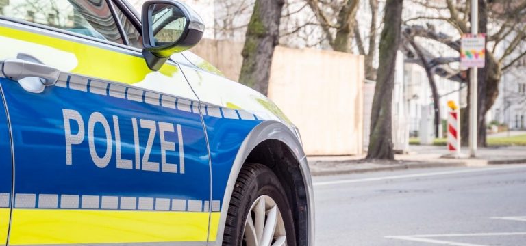 Bei Ausgang geflohen: Polizei sucht Häftling aus Psychiatrie