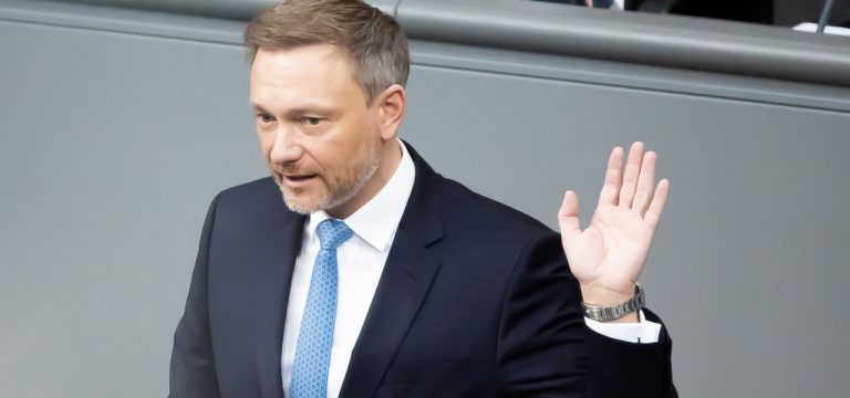 Berlin: Regierung beschließt Hilfspaket für Unternehmen