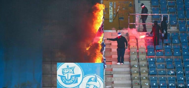 14 Verletzte nach Hansa-Spiel: Ermittlungen gegen Fans