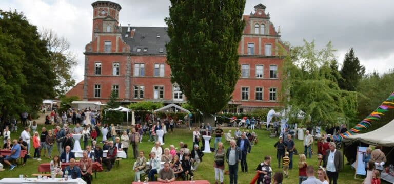 Ein Ort des Lebens und Lachens: Sommerfest auf Schloss Bernstorf