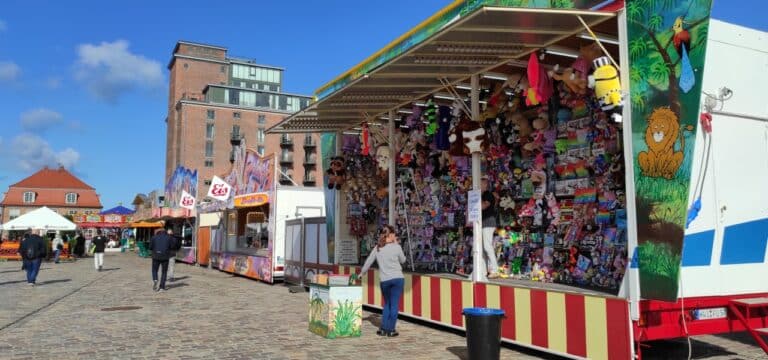 Wismar: Herbstmarkt startet Freitag am Alten Hafen