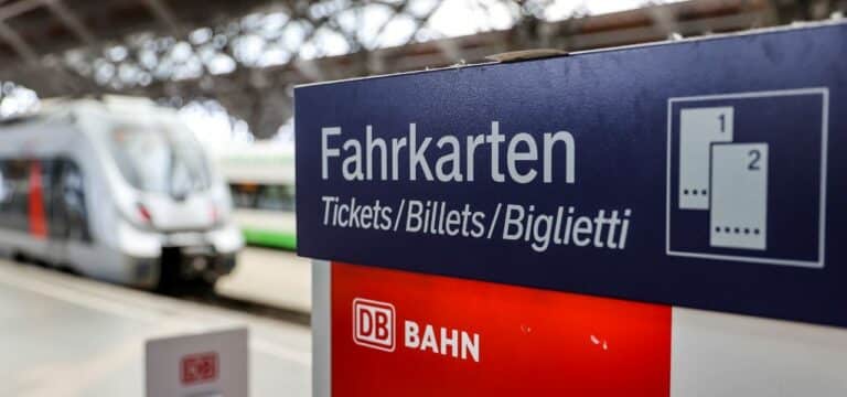 Bürgerschaftsbeschluss: Stralsund beschließt Einführung von 9-Euro-Ticket