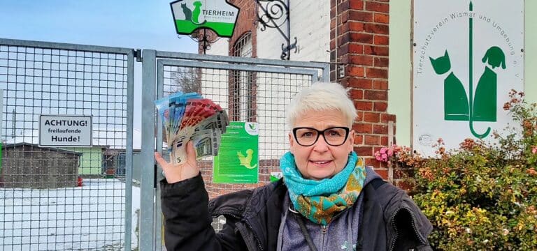 Senioren der Tagespflege der „Volkssolidarität“ sammeln für’s Tierheim