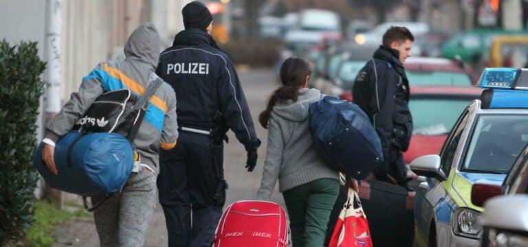 Über 4800 Ausländer in Mecklenburg-Vorpommern ausreisepflichtig