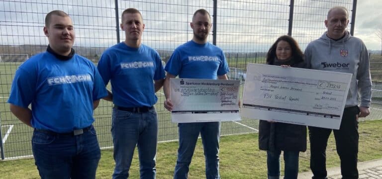 „12. AXA Cup Grevesmühlen“ übergibt Spenden an das Hospiz Schloss Bernstorf