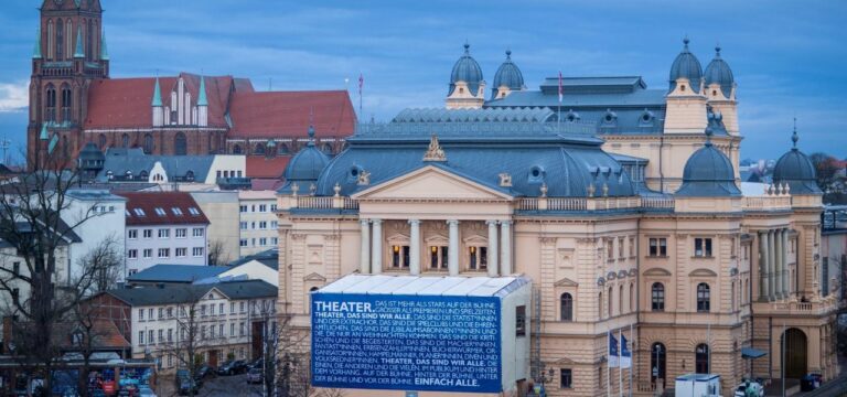 Unbezahlbar: Staatstheater sagt auch Theaterball 2023 ab