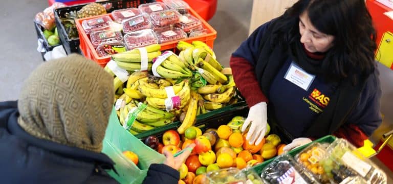 Zunahme um sechs Prozent: 1,2 Millionen Menschen erhalten Grundsicherung