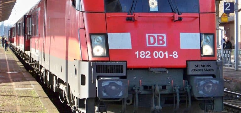 DB fährt bis 2041 auf der Linie RE1 Hamburg-Schwerin-Rostock