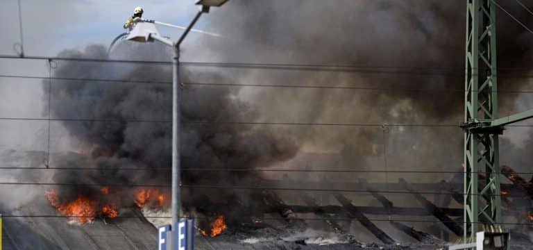 Ursachensuche nach Brand in Schweriner Eisenbahnmuseum