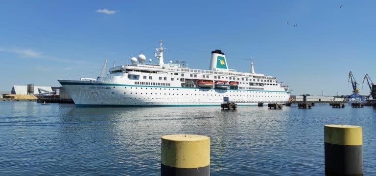 Wiedersehen macht Freude: MS „Deutschland“ legt wieder in Wismar an