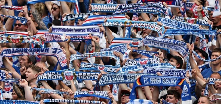 Hansa Rostock spielt als Tabellenführer gegen Hannover