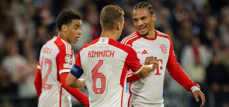 FC Bayern macht sich gegen United das Leben selbst schwer