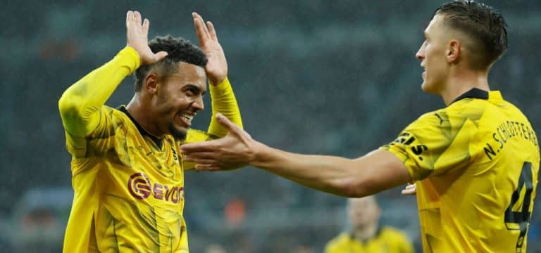 BVB ringt Saudi-Klub Newcastle in Regenschlacht nieder