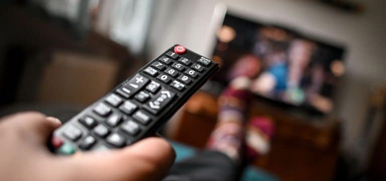 Gesetzliche Frist läuft aus: Millionen Mieter müssen sich beim Fernsehen neu orientieren