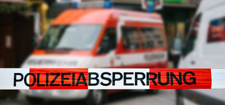 Wismar: 31-jährige Frau verletzt aufgefunden – Polizei sucht Zeugen