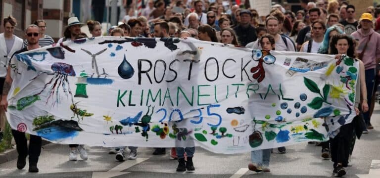 Vor Europa- und Kommunalwahl: Fridays For Future demonstriert