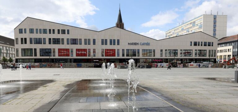 AfD gewinnt Stadtvertreterwahl in Neubrandenburg