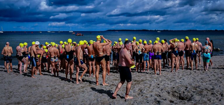 Galerie: Die Jubiläumsausgabe des „Wismarbuchtschwimmen“ – der sportliche Wettkampf wird 30!