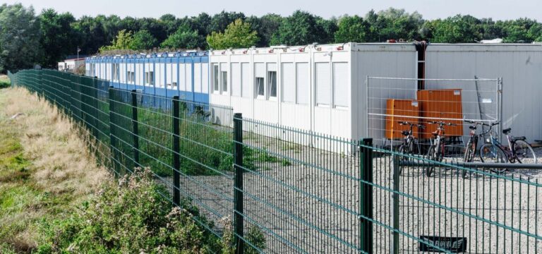 Ein Jahr Container-Unterkunft Upahl – Landrat zieht Bilanz