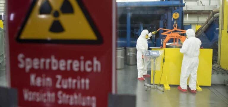 Fass mit Atommüll bei Arbeiten beschädigt