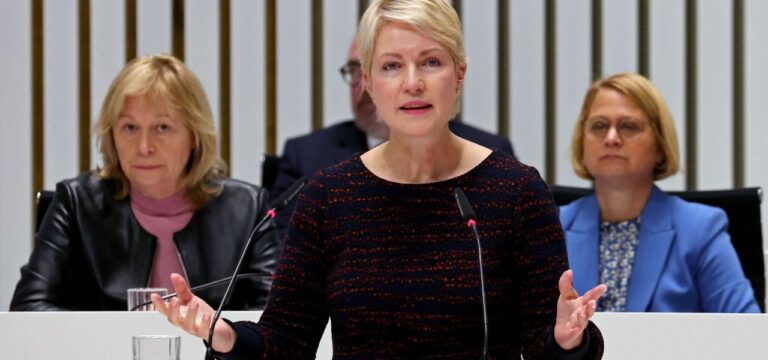 Schwesig kritisiert: Kein Dax-Konzern hat Sitz im Osten