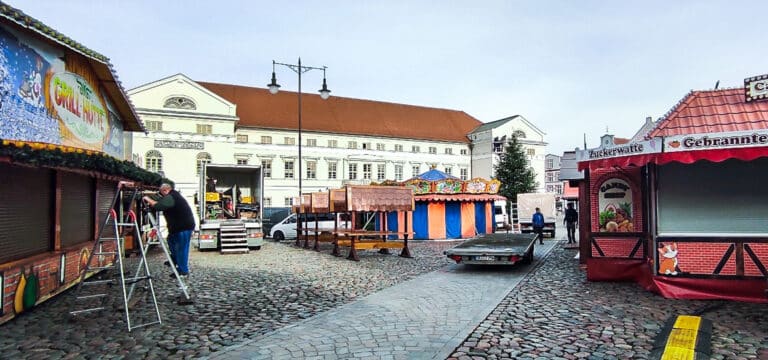 Bis zum 24. Dezember kein Parken auf dem Marktplatz in Wismar