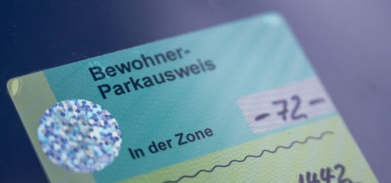 Große Unterschiede bei Kosten für Anwohnerparkausweise in MV